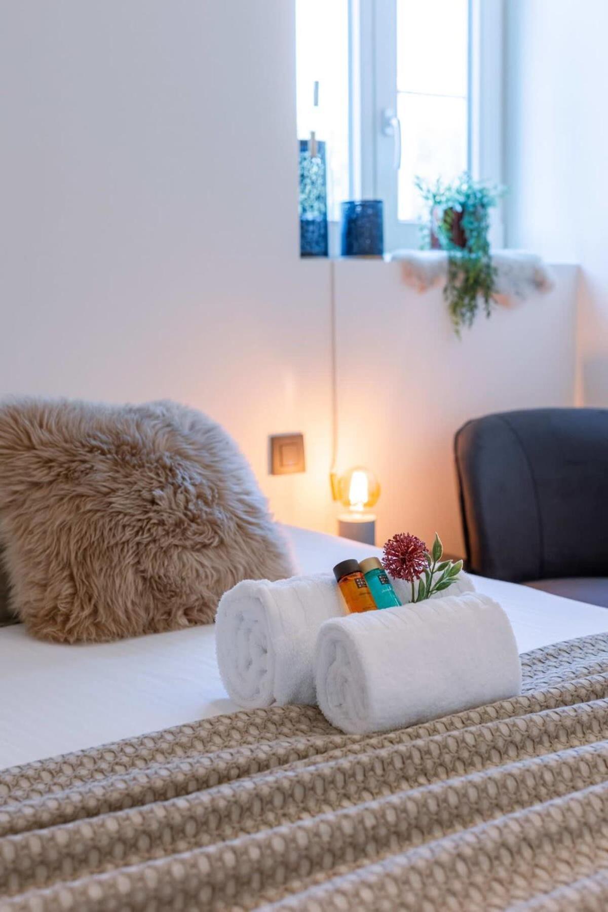 Quick - Charming double room at ranch De Blauwe Zaal Brugge Buitenkant foto